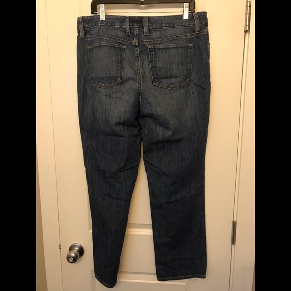 LL Bean Blue Denim Classic Fit Jeans size 16p - Picture 3 of 10